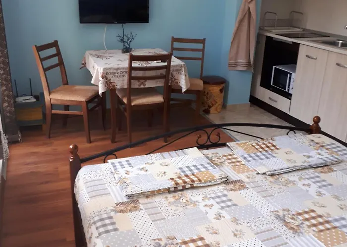 Flowers Apartman Pomorie